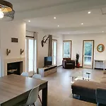 Maison Avec Vue Sur La Et Piscine *