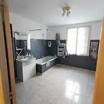 Maison Avec Vue Sur La Et Piscine