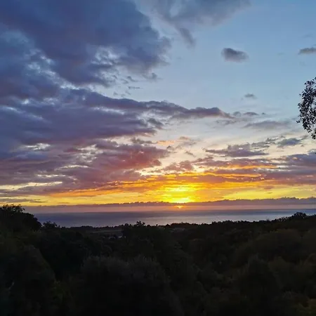 Maison Avec Vue Sur La Et Piscine Villa *