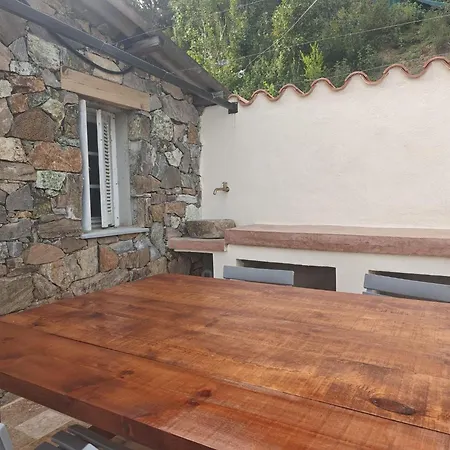 Maison Avec Vue Sur La Et Piscine