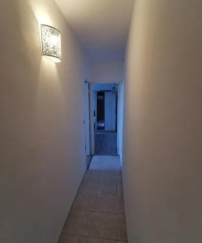 Maison Avec Vue Sur La Et Piscine Talasani