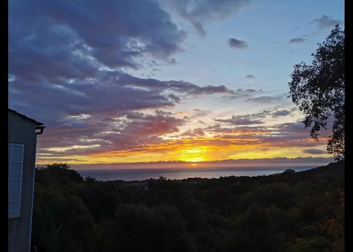 Maison Avec Vue Sur La Et Piscine Villa *